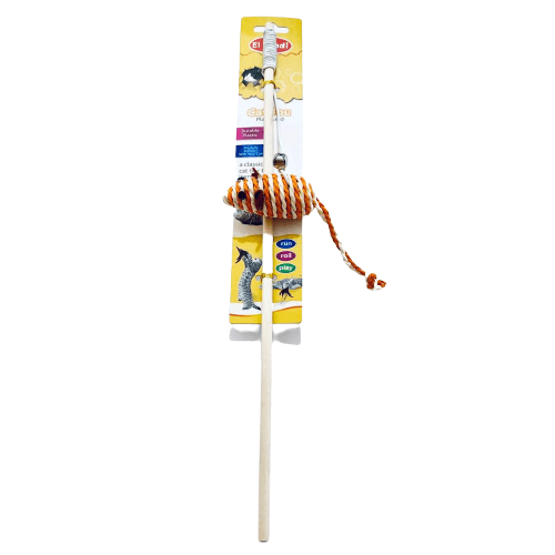 Varita de madera con ratón tejido